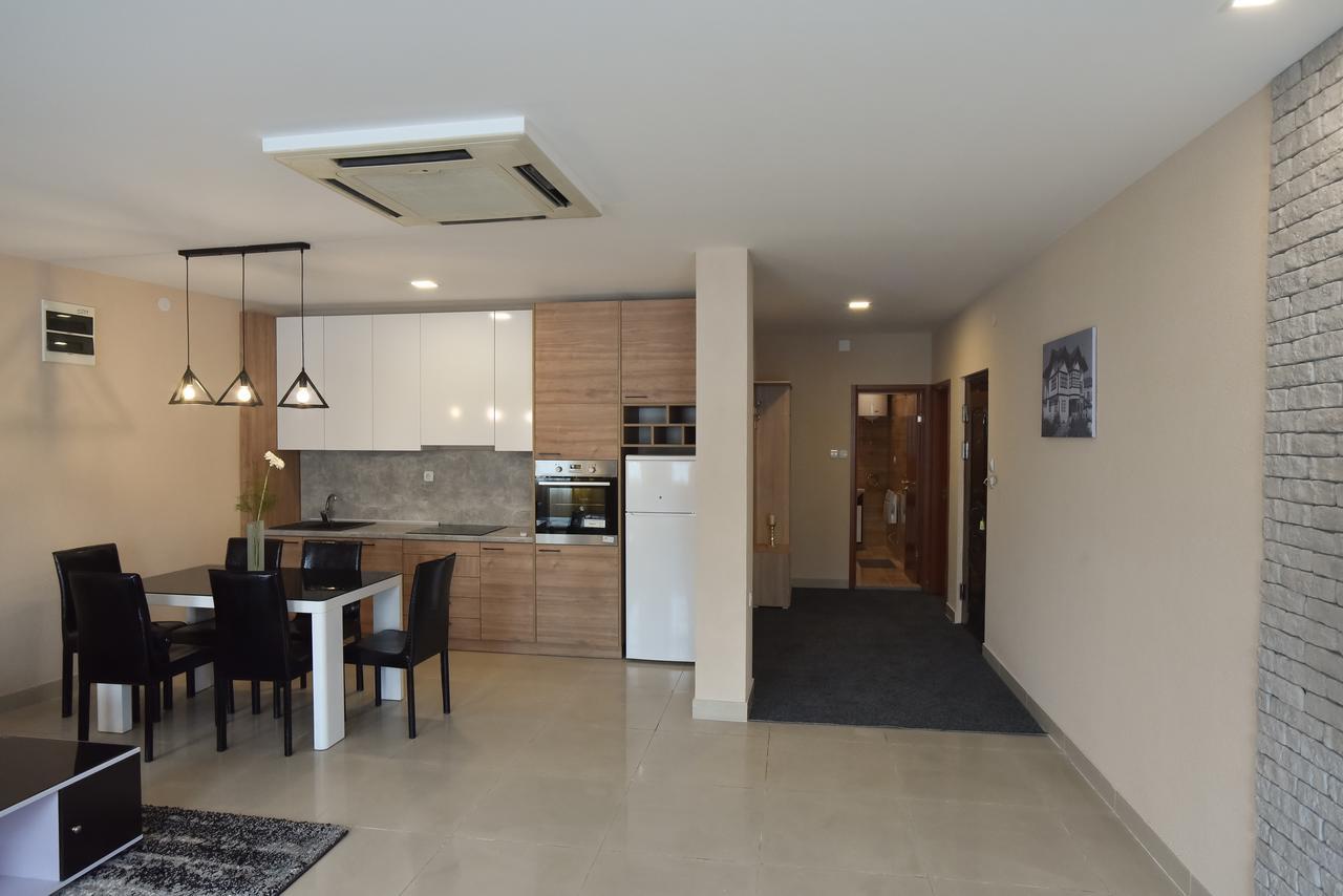 City Center Apartments ピロト エクステリア 写真