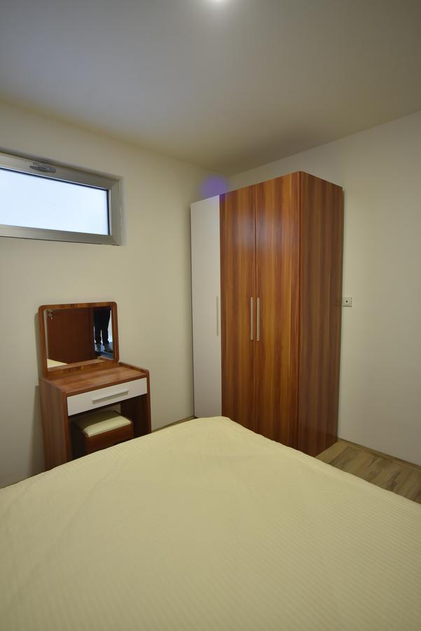City Center Apartments ピロト エクステリア 写真