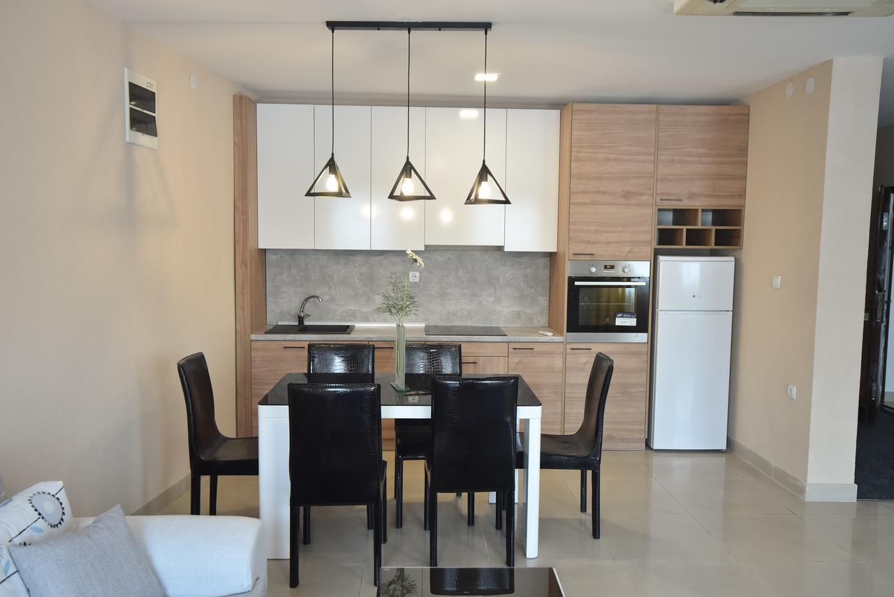 City Center Apartments ピロト エクステリア 写真