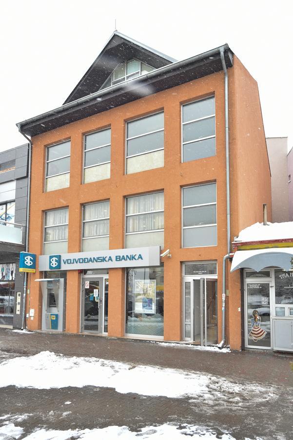 City Center Apartments ピロト エクステリア 写真