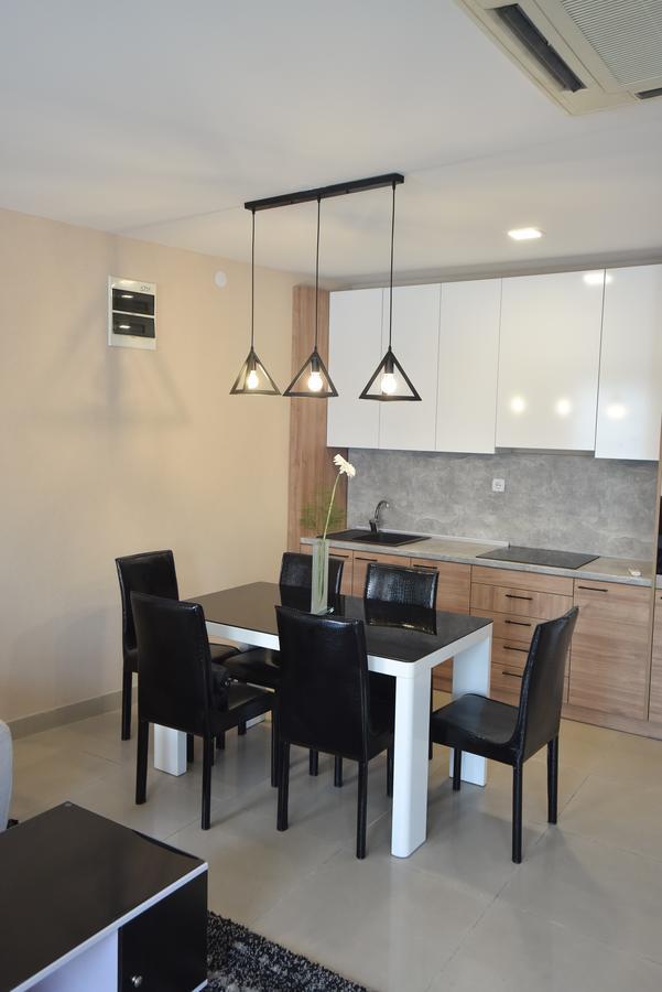 City Center Apartments ピロト エクステリア 写真