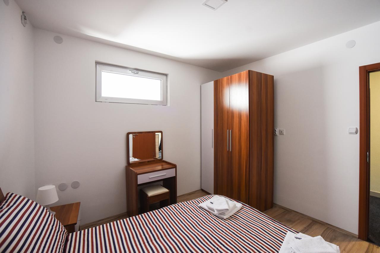 City Center Apartments ピロト エクステリア 写真