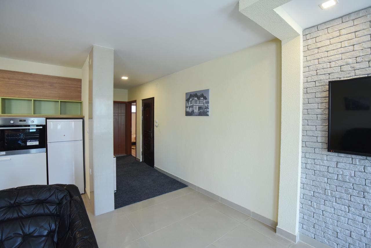 City Center Apartments ピロト エクステリア 写真